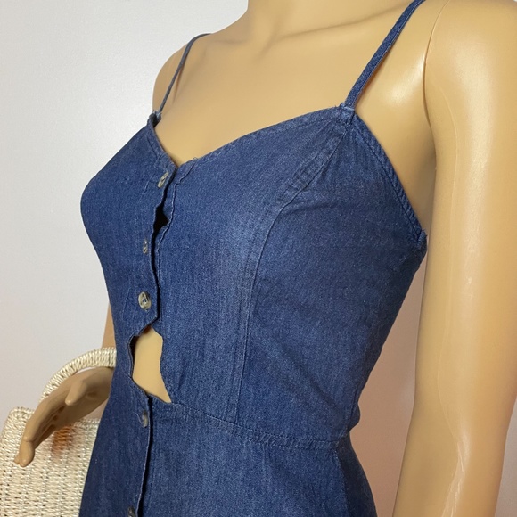 Minimalist spaghetti strap Jean cutout midi dress! - Picture 7 of 14